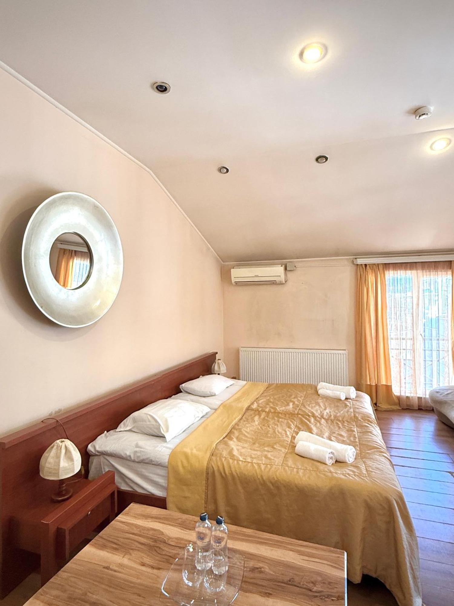Hotel Vake Tbilissi Extérieur photo