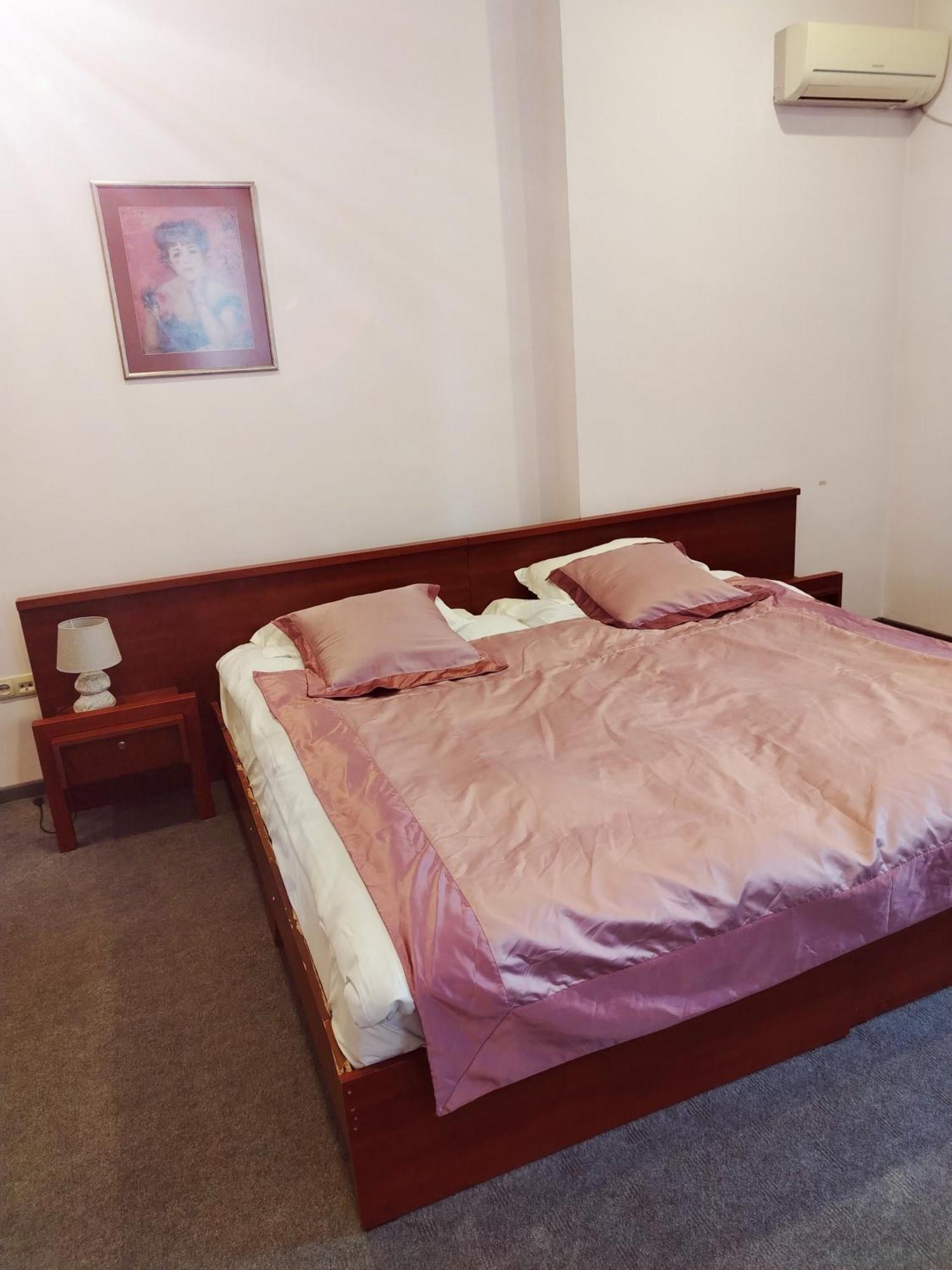 Hotel Vake Tbilissi Extérieur photo